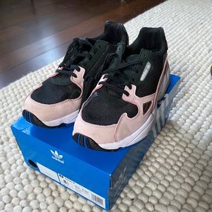 Adidas Falcon W Originals -Black and Pink